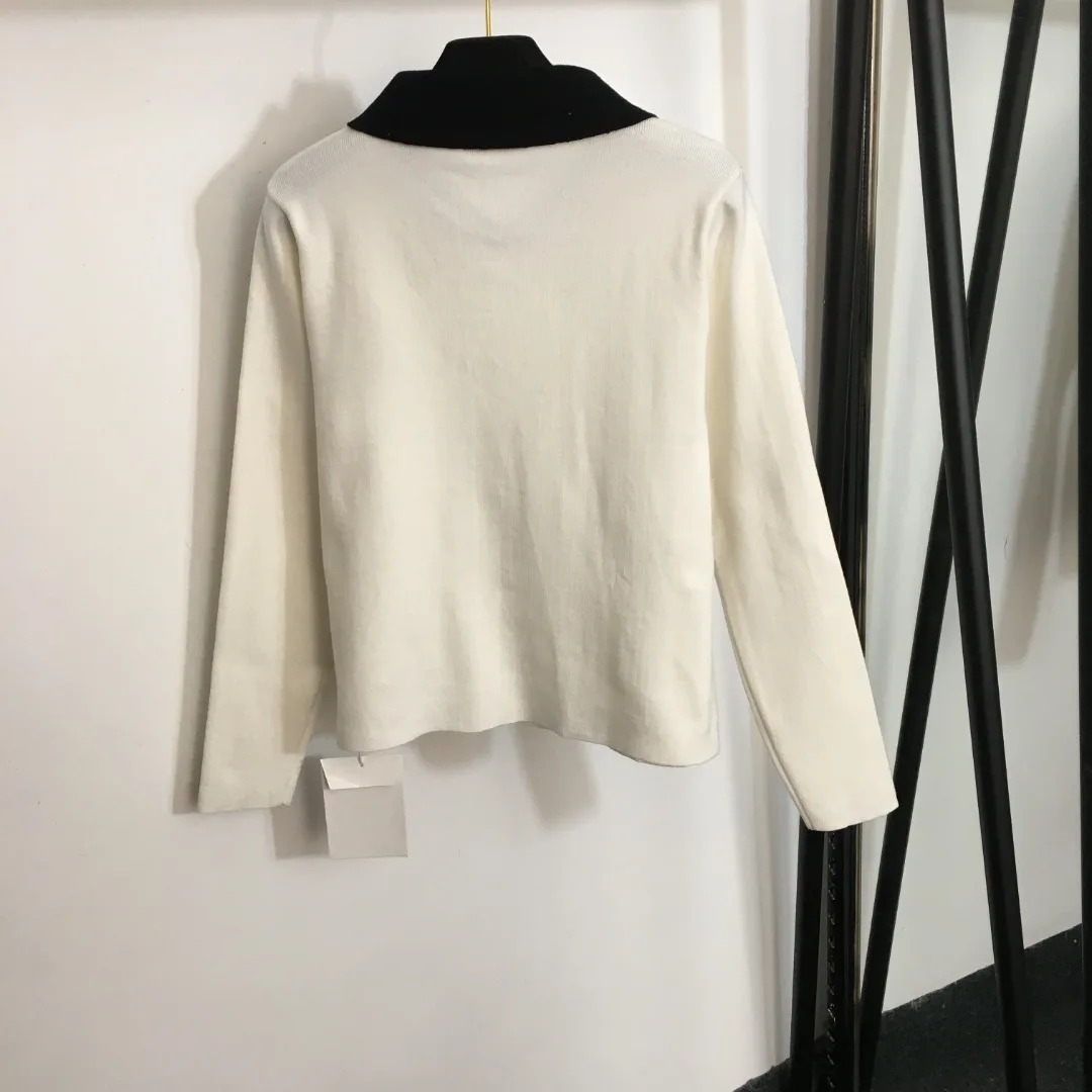 

2023 Latest Style Diamond Button Logo Hardware Decoration Color Block Polo Long Sleeve Knitted Cardigan