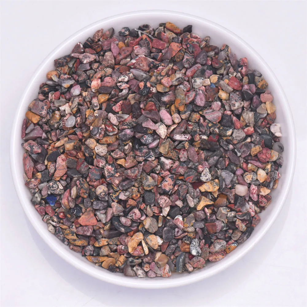 thumbnail image 1 of Piedras pulidas con forma de chip natural de 20 a 100 g para plantas, cactus y suculentas, relleno de jarrones y decoración de fondo de paisajes de 3 a 5 mm, 1 of 5