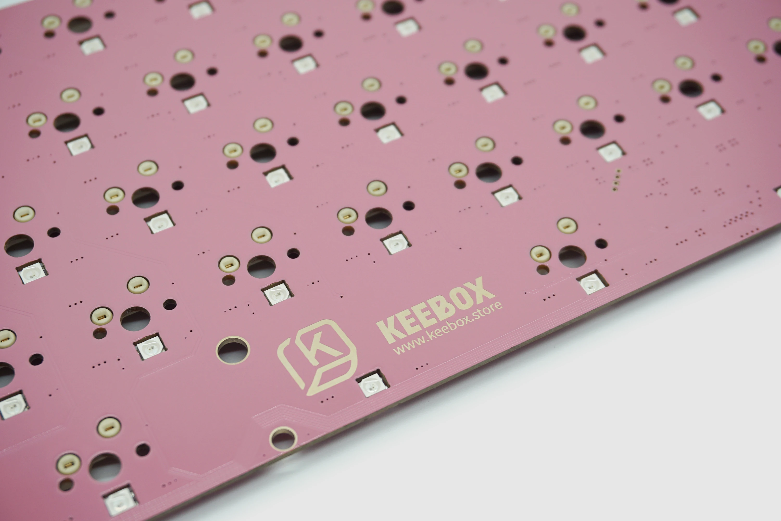 Layout Layout PCB, Suporte via Pink PCB, KBD67 Lite, 65% Hot Swap