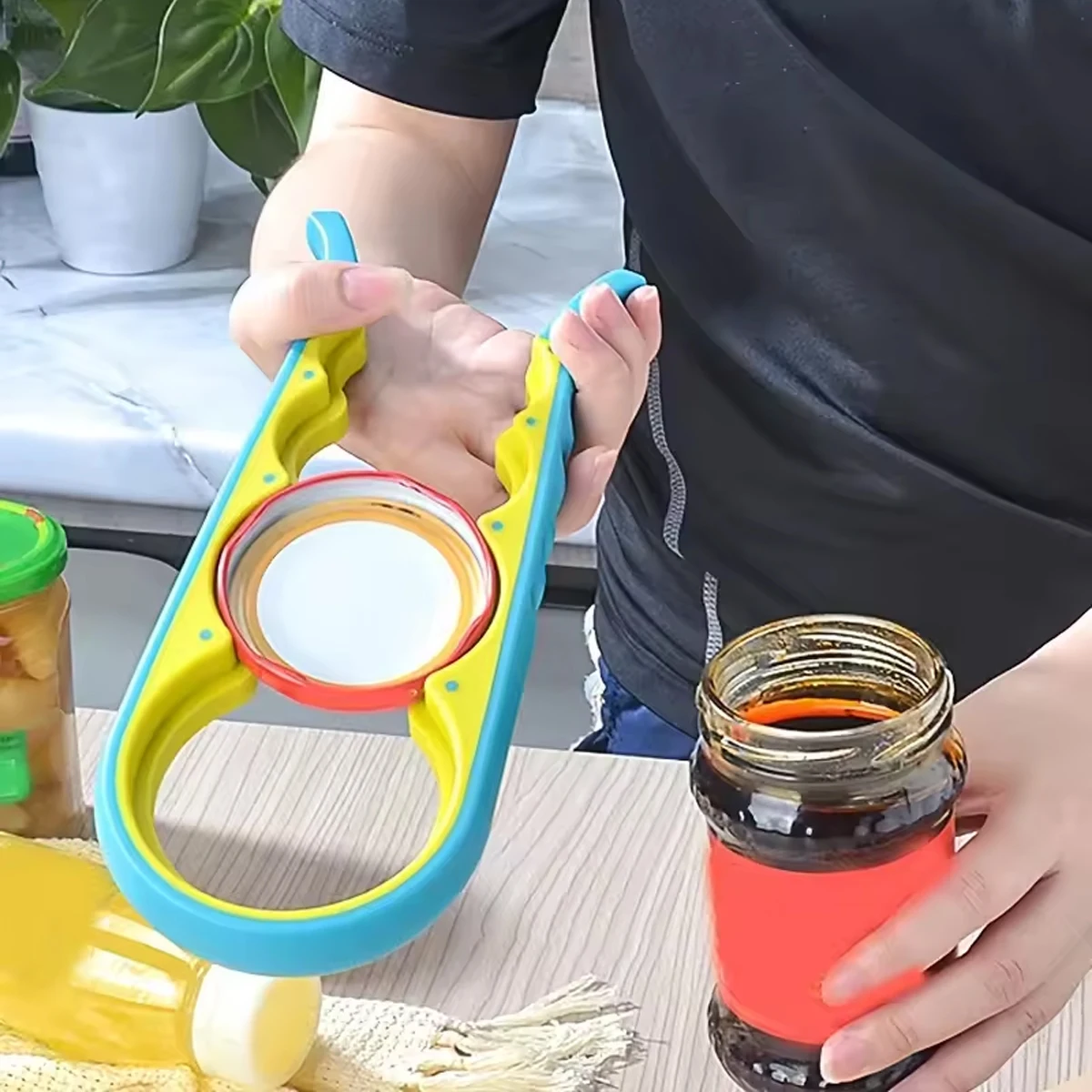 1pc-screw can opener manual multi-function