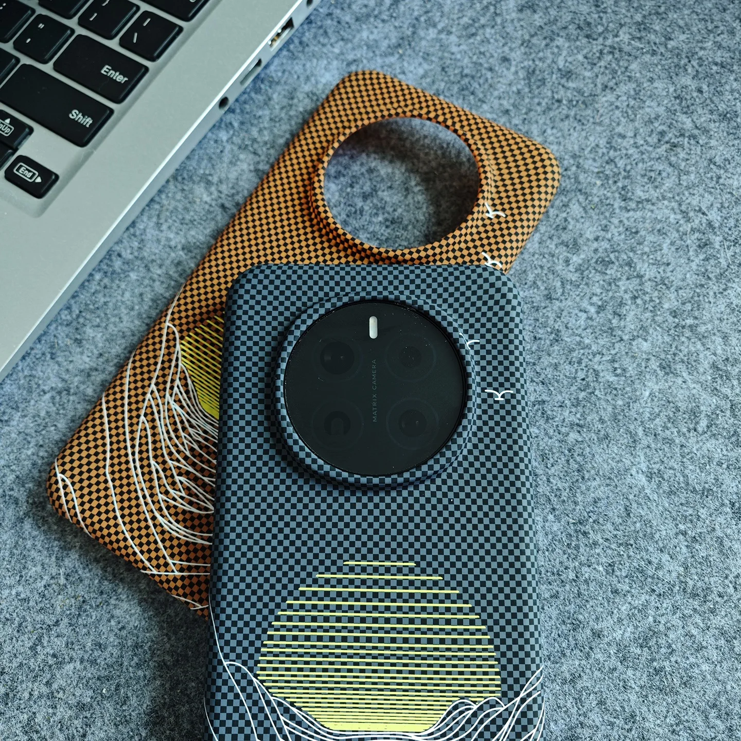 Carbon Fibre Texture Slim Protective Bumper Case with Moonset Design