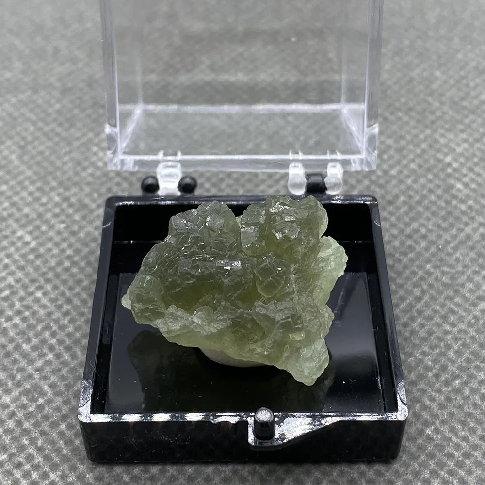 100% natural green grape stone rough crystal ore specimen collection