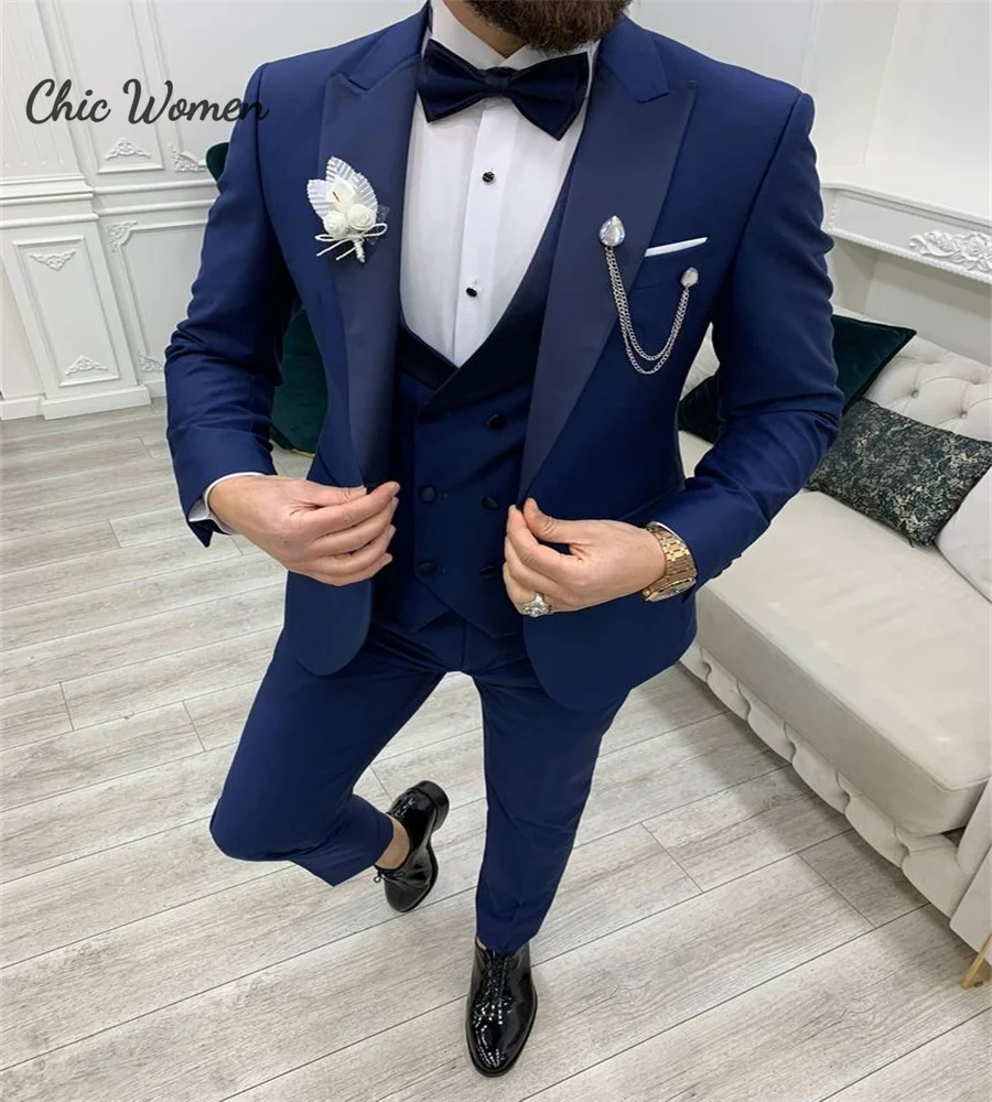 

Handsome Navy Blue Wedding Tuxedos 2023 For Men Jacket Pant Vest Satin Peak Lapel Formal Man Prom Suits Set Bespoke Party Blazer