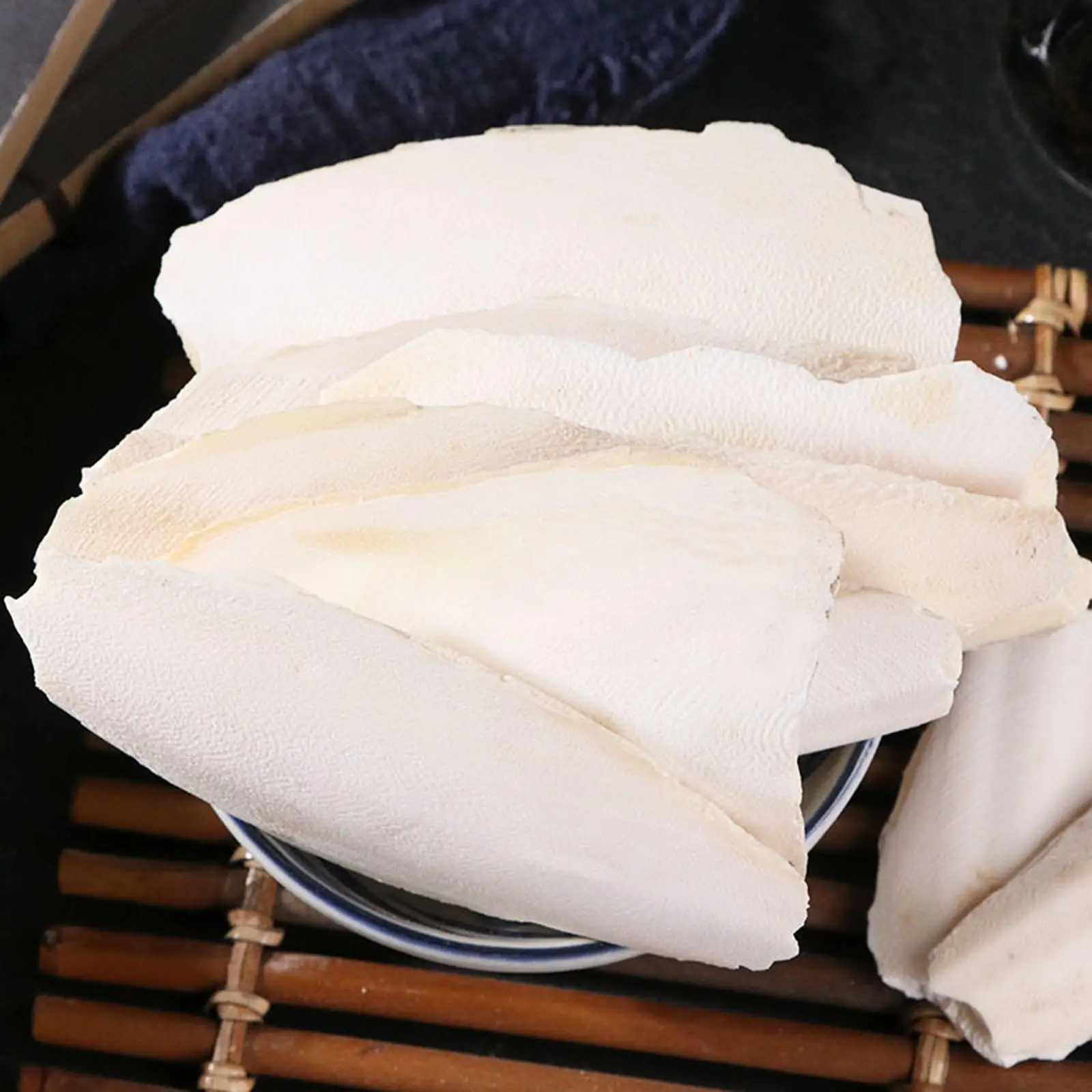 Fishbone Cuttlefish Bone Squid Cuttlefish Birds Eat Stone Calcium E1L8
