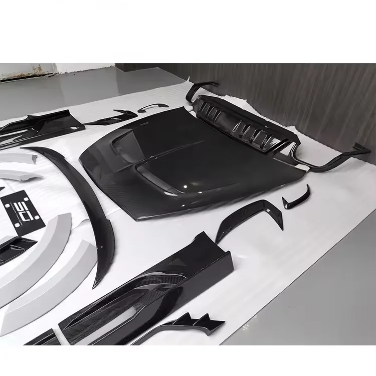 For Bentley Bentayga V8 Dry Carbon Fiber Full Wide Body Kit High Quality Car Accessories