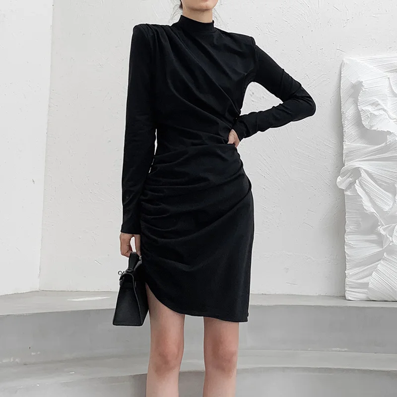 

Yinsi pleated dress for women in spring and autumn, long sleeved black, unique design, niche temperament, and a bottom skirt