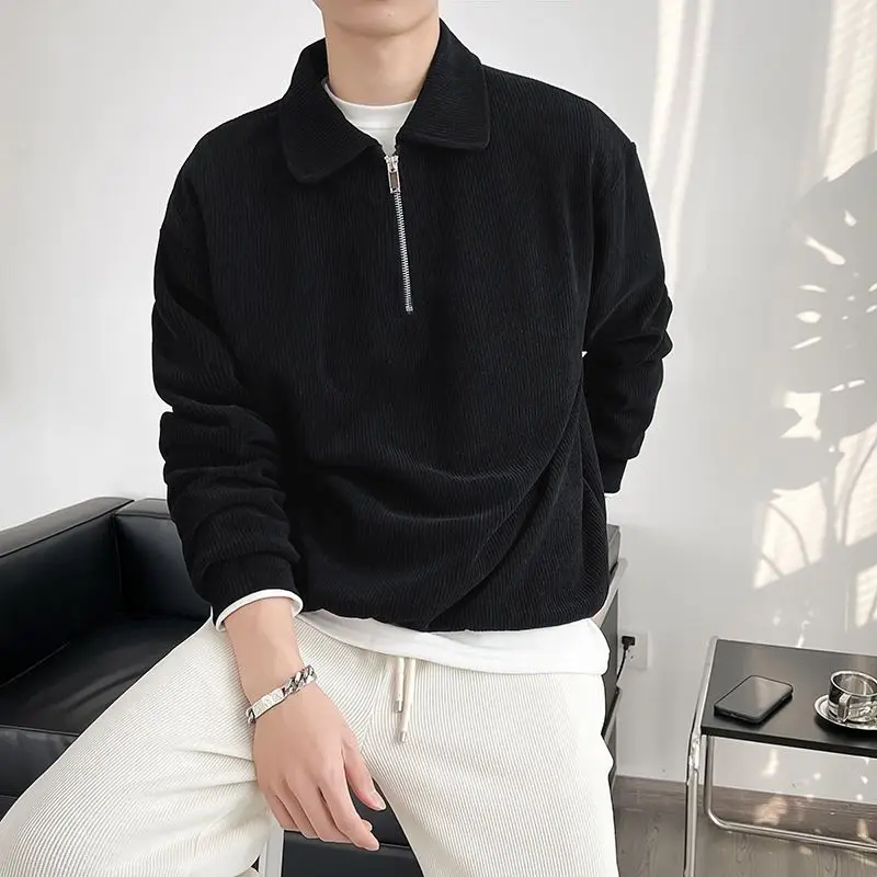 Destaca Y Mantente Cálido Con El Suéter Perfecto Para Tu Estilo