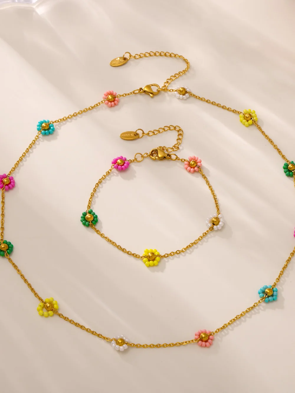 Bunte Glasperlen Blumenförmiger Anhänger Halskette Damen Edelstahl Vergoldetes Armband Set Mädchen Niedlicher Charm Schmuck Geschenk – Detail 12