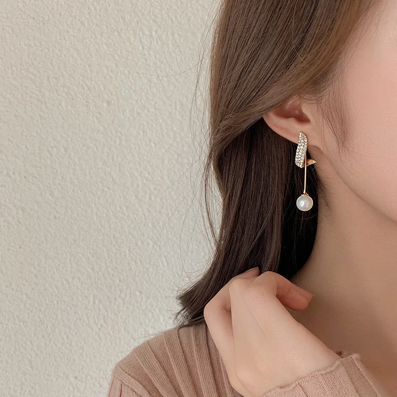 Pearl Dangle Earrings For Women  - 5