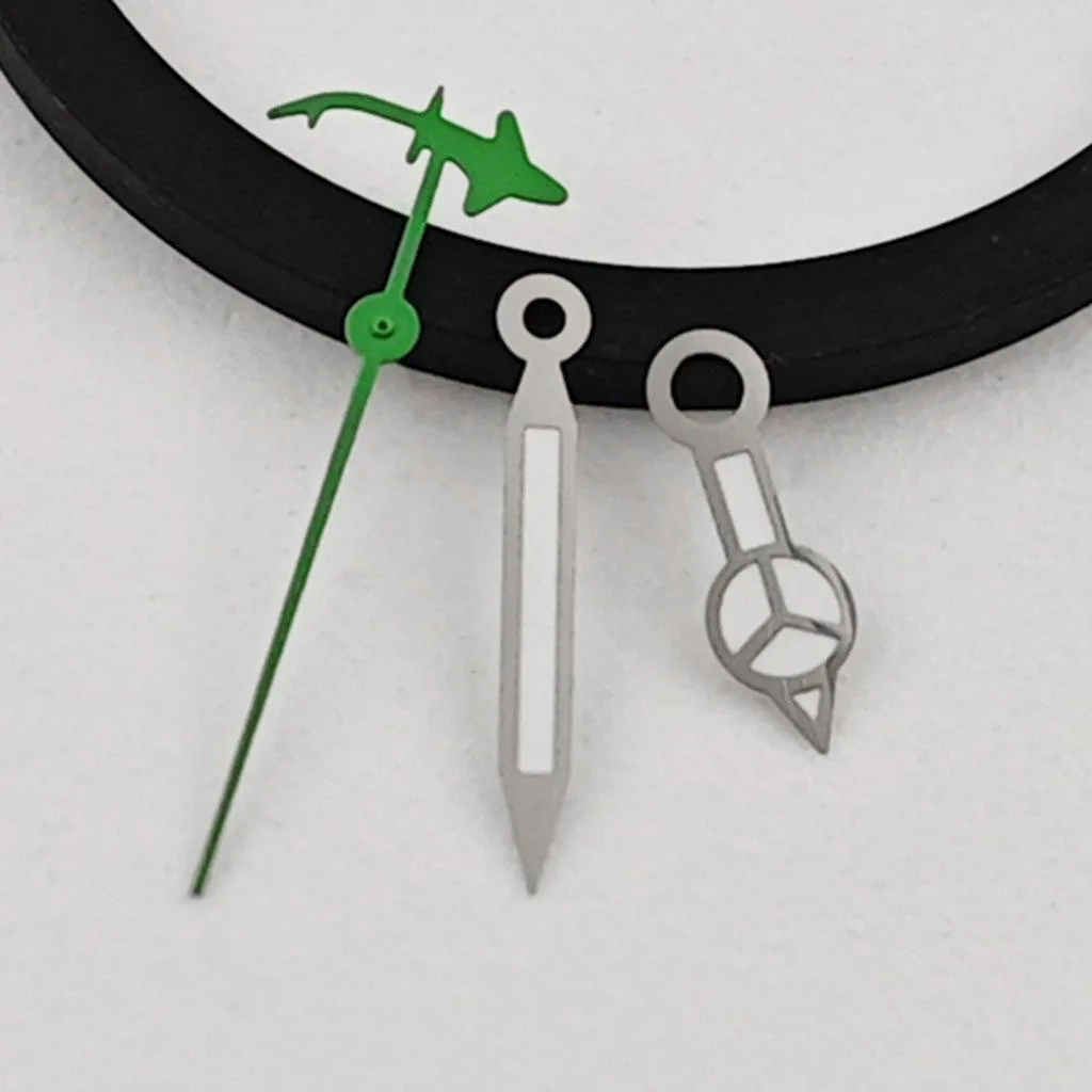 Green Luminous Shark Design Watch Hands with Second Hand Indicator