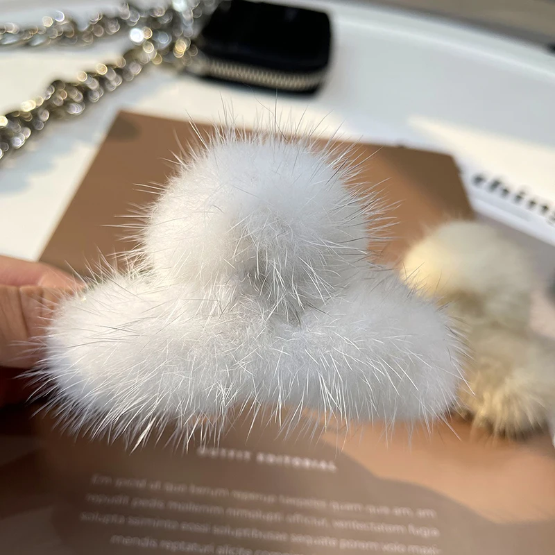 Winter Real Fur Mink Hair Claw Clip Plush Cute Hairclip Large Size Shark Hair Crab Clip Hairpins Fashion Accessories