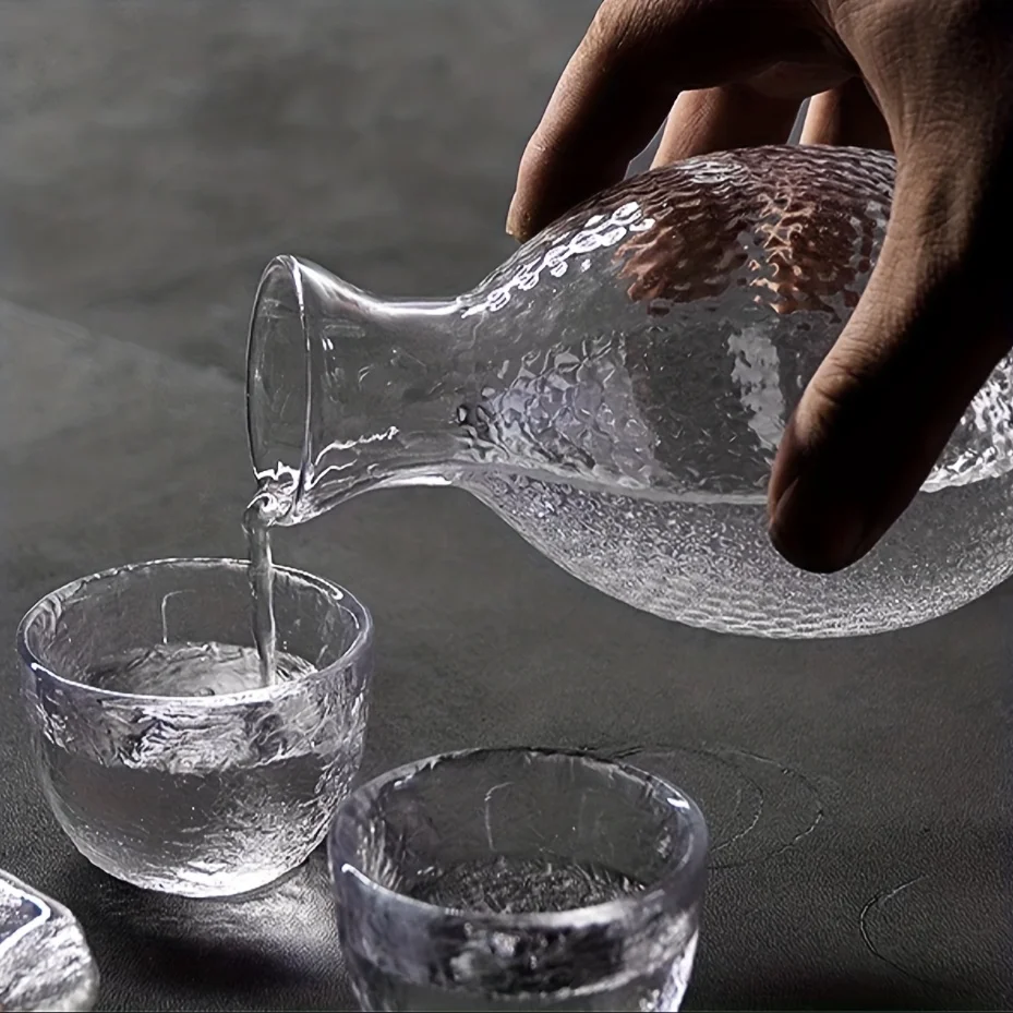 5pcs Japanese hammer glass sake bottle set