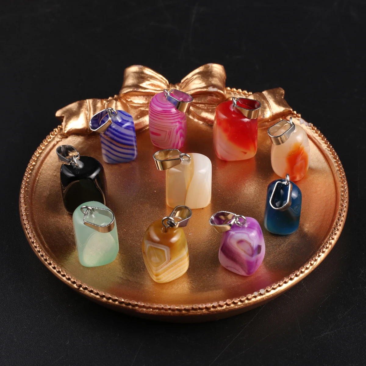 

Wholesale Random Mixed Color Natural Semi Precious Stone Striped Agate Pendant Jewelry Making DIY Necklace Earrings Accessories