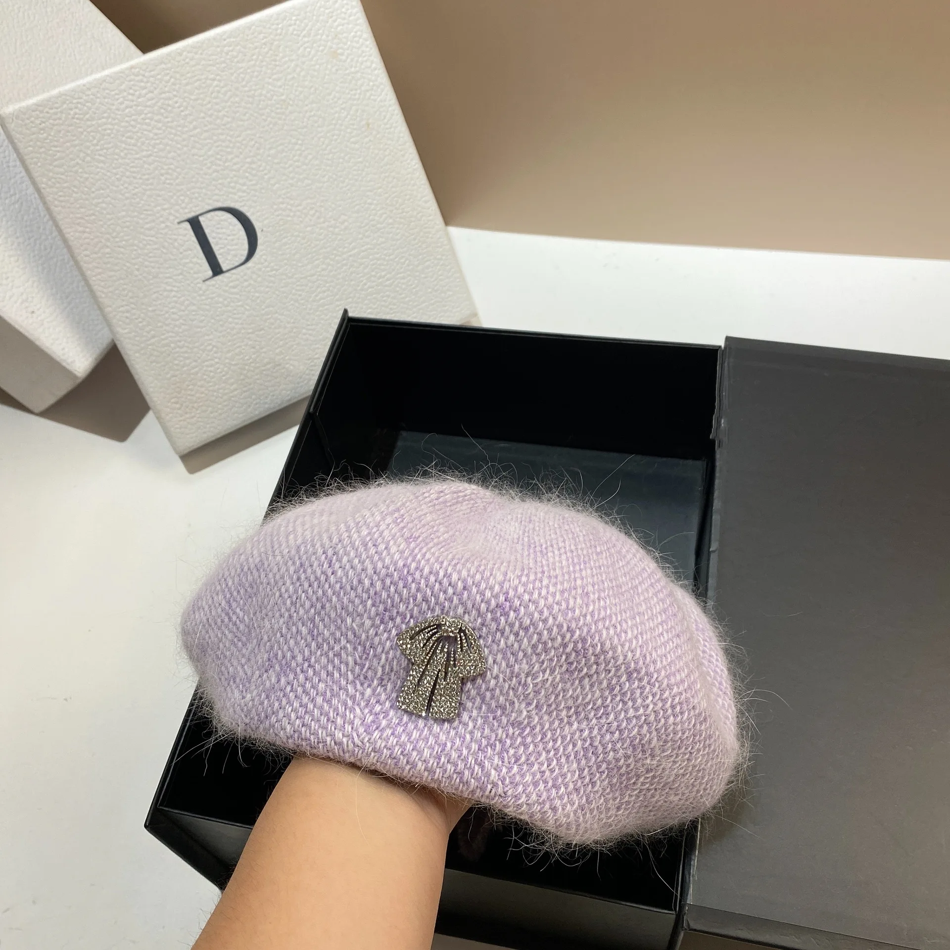 Angora Kaninchen Fell Damen Gestrickte Baskenmütze Winter Wolle Baskenmütze Vielseitige Mädchen Maler Hut Dame Warm Aufwachen Motorhaube Beanie Cap – Detail 6