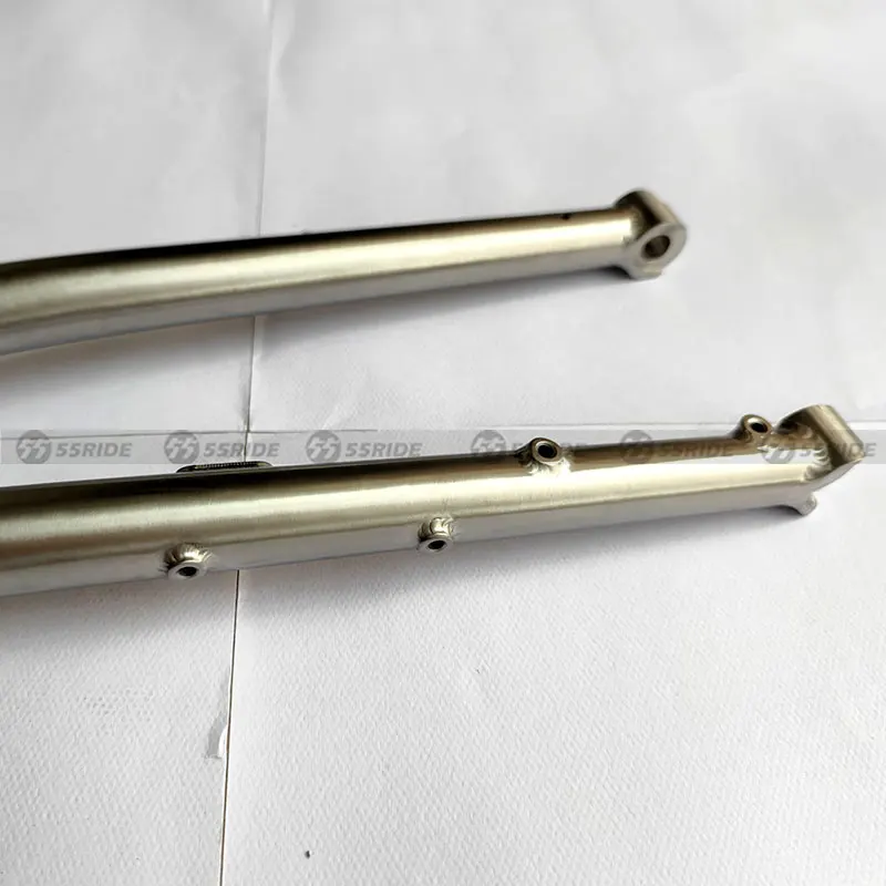 Fourche Rigide Gravel Carbone 700C - Cône 1 1/8" - Pour Frein à Disque - Neuf (à Finir)