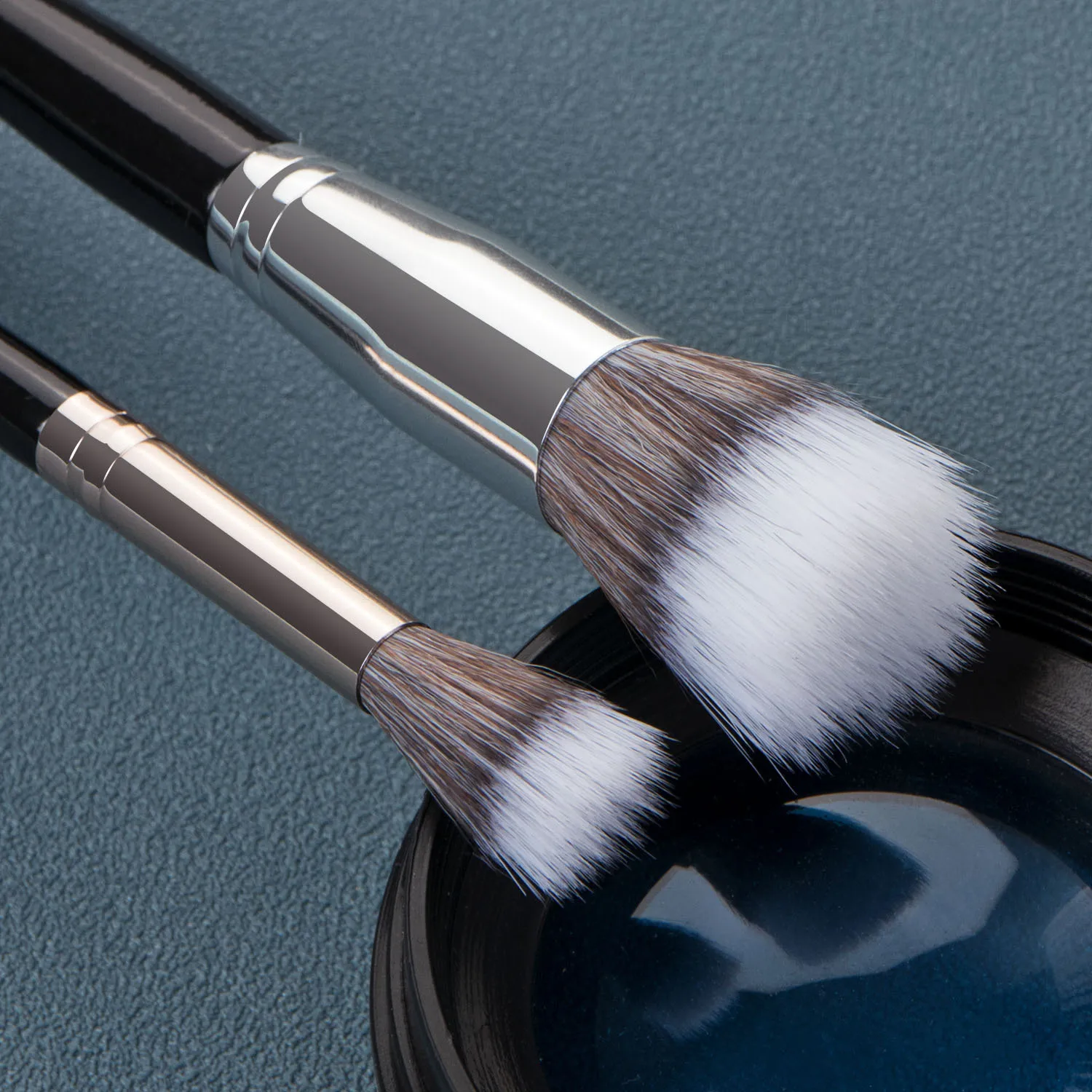 Q：How long after the order can be sent out?