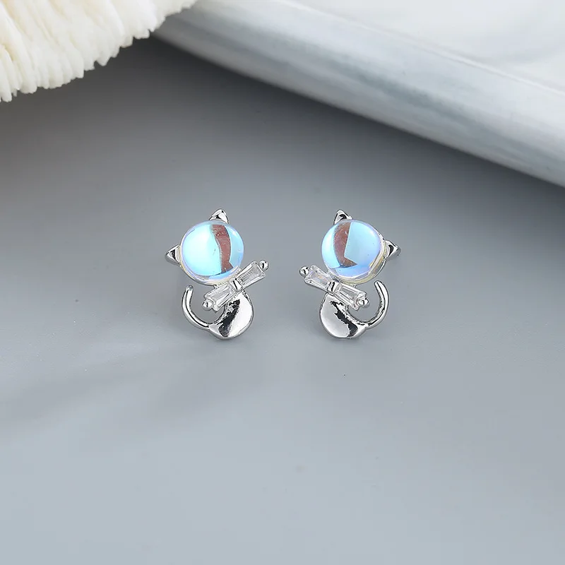 

Charm Silver Color Moonstone Cat Stud Earrings Simple Cute Kitten Crystal Earrings for Women Girl's Daily Ear Jewelry Gifts