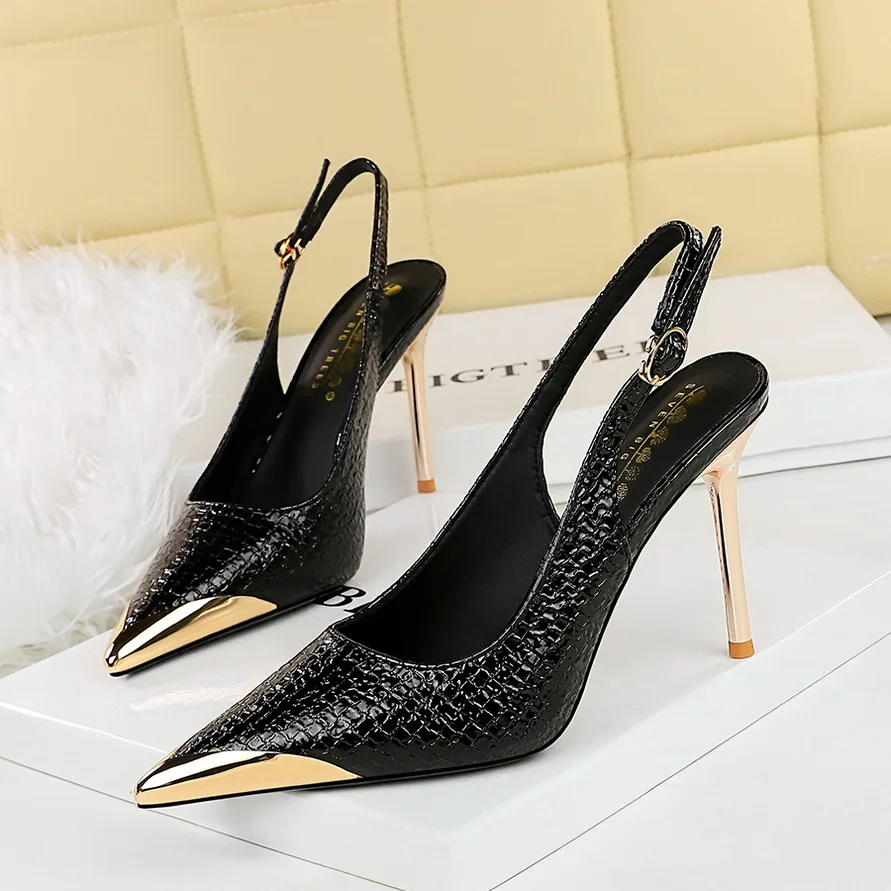 HIGH SLINGBACKS 10 CM IN GOLD SNAKE-PATTERN CALFSKIN main image 0