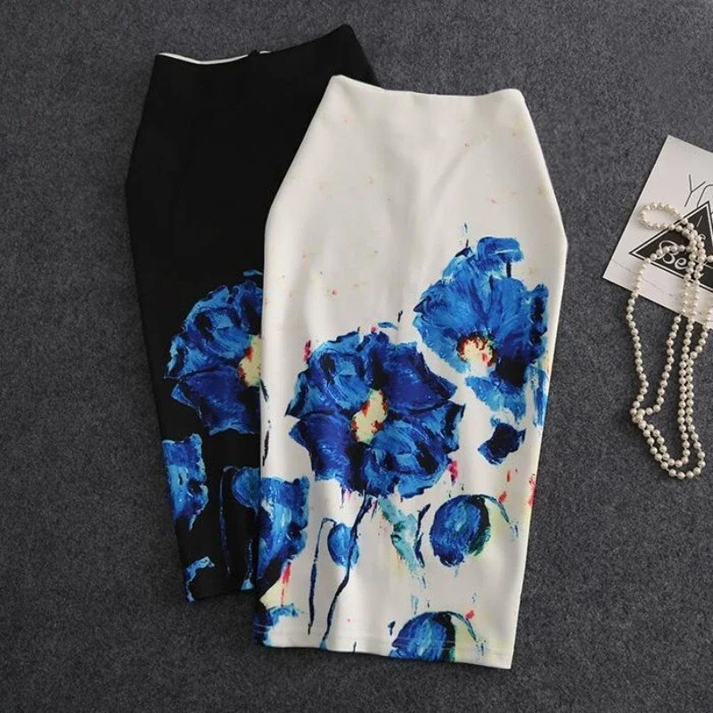 

2024 Autumn New Ethnic Style Bag Hip Printed Skirt High Waist Mid Length Blue Weaving Jacquard Half Skirt for Women