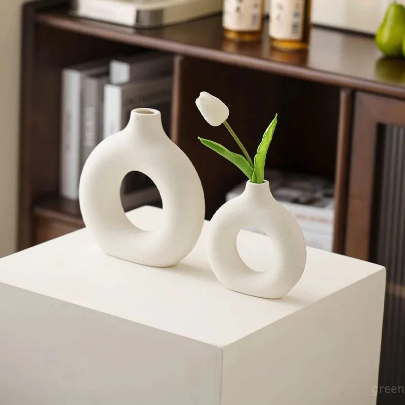 Creative Donut-Shaped Vase, Nordic-Style Plastic Vase, Minimalist Floral Arrangement, Table Setting, Home Living Room Decoration 5