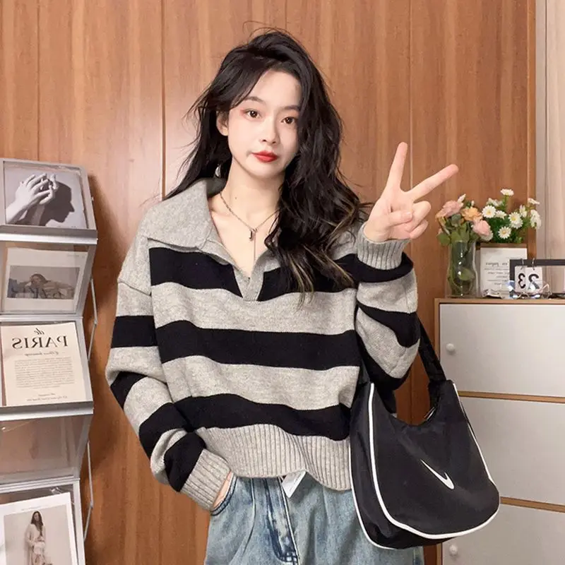 

2023 Autumn Versatile Short Long Sleeve Top High Waist Lazy Striped Sweater for Women