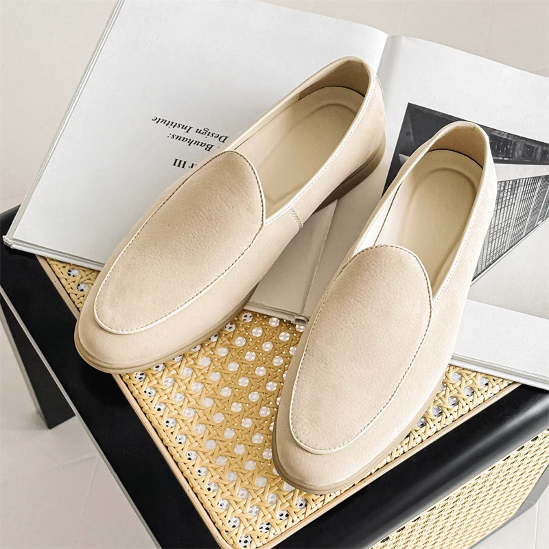 Fashion Men's Classic British Style Loafers Moccasins Men Casual Shoes Suede Leather Mens Light Comfortable Driving Flats