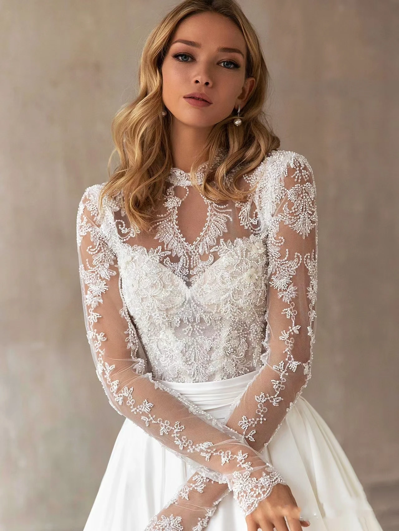 Beautiful Wedding Dresses With Detachable Train O-Neck Long Sleeves Bridal Gowns Lace Appliques Vestidos De Novia Customized 4