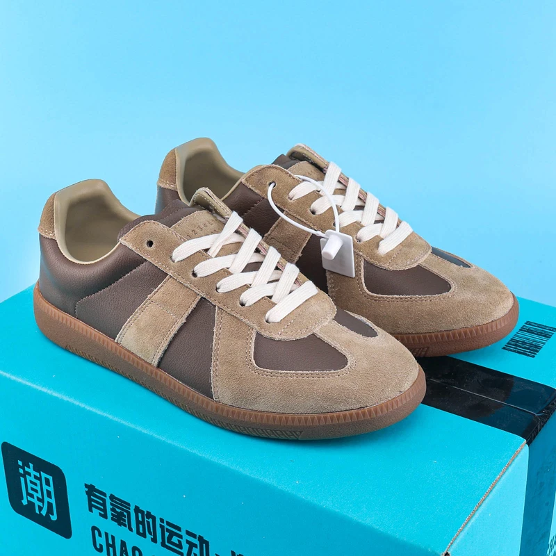 Classic shoes, leather retro sports flat casual board shoes, unisex