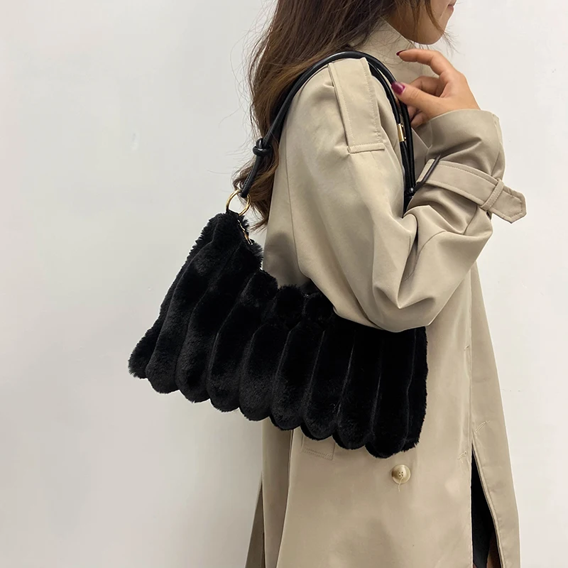 Soft Plush Shoulder Bags For Women 2022 Winter New Designer Purses