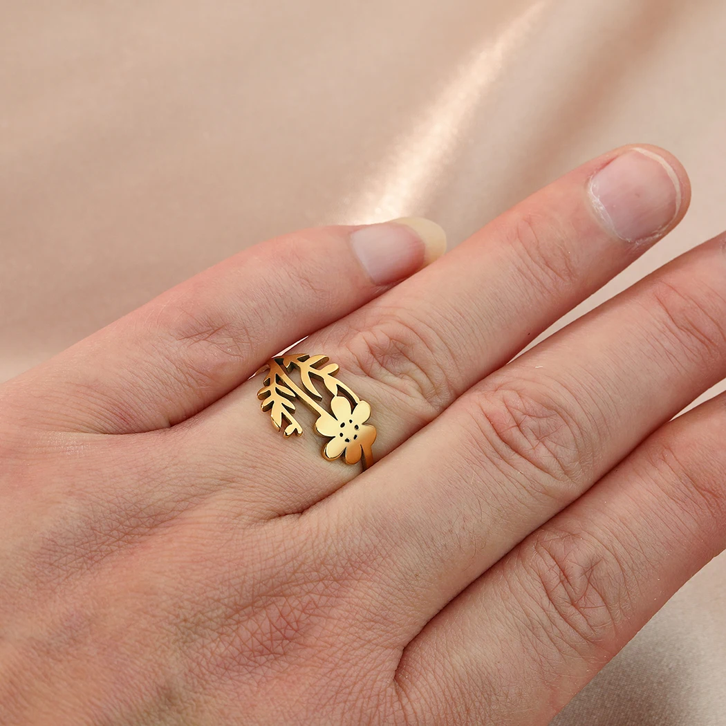 Anillo Geométrico de Flor y Hoja Vintage (Acero Inoxidable Dorado) S06bbffd270164e6a898e7db9f770c9696