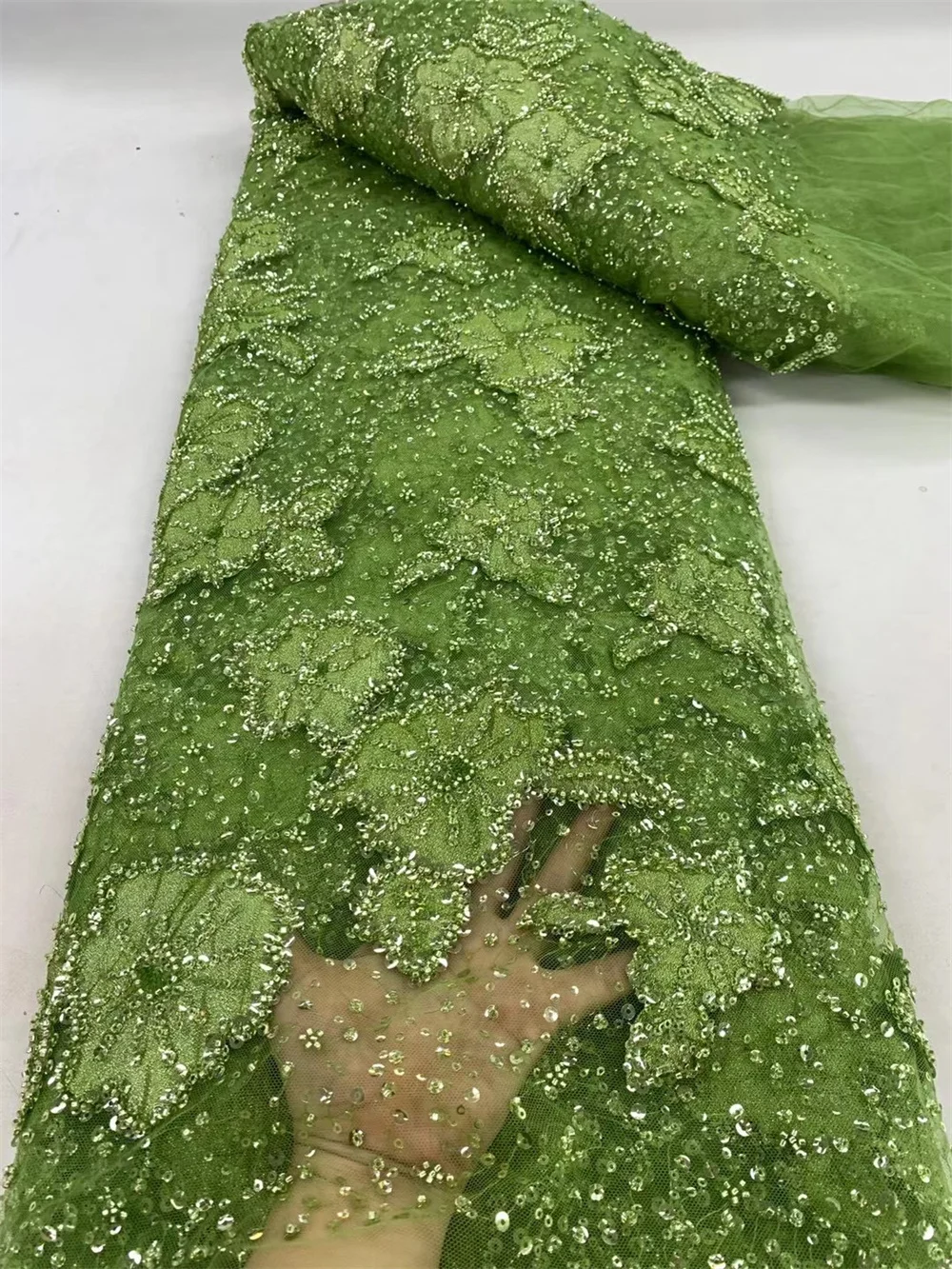 

Latest Luxury Green Embroidery Heavy Groom Lace Fabric African Tulle Sequins Lace Fabric For Wedding Party Long Dress 5 A108-2
