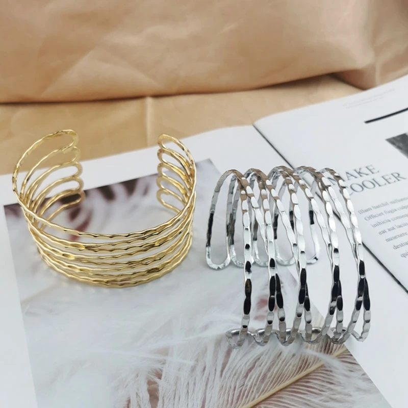 Bangle Bracelet Snake Bangle Bracelet 1PC Shiny Exaggerated Metal Cross Hollow Lady Bracelet Snake Arm Jewelry Retro Women's Bracelets