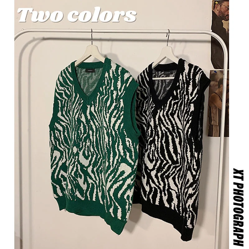 

Autumn Winter Striped Men's Warmth Fashion Casual Retro V-neck Knitted Pullover Men Loose Korean Vest Sweater Mens