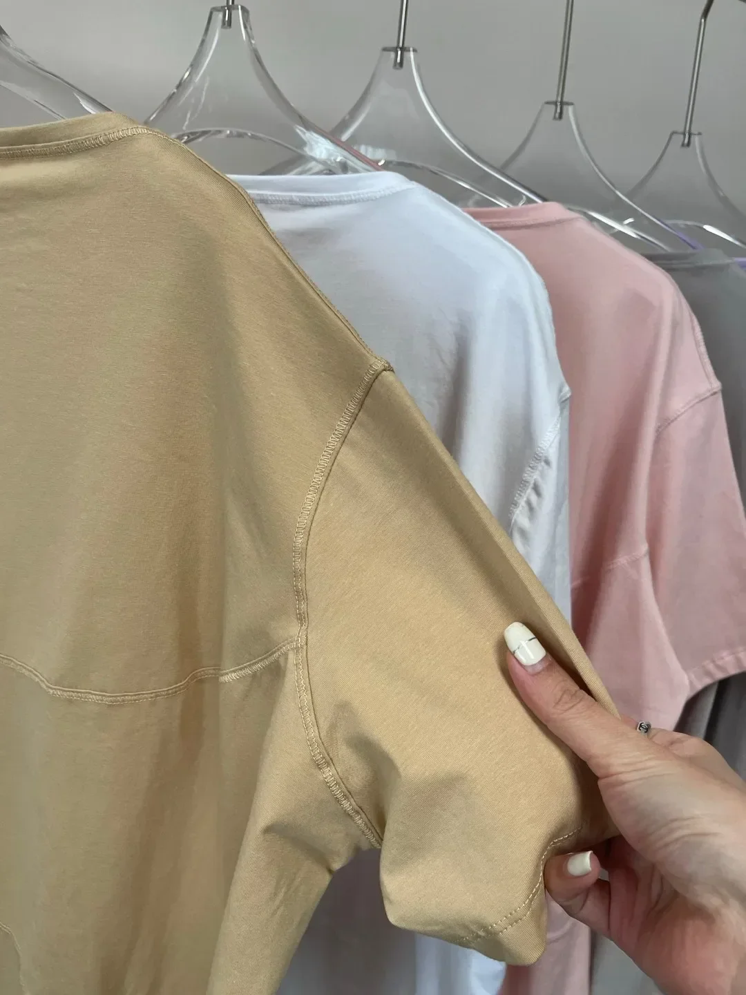 Рисунок 6 - Свободные топы Для Йоги Lulu