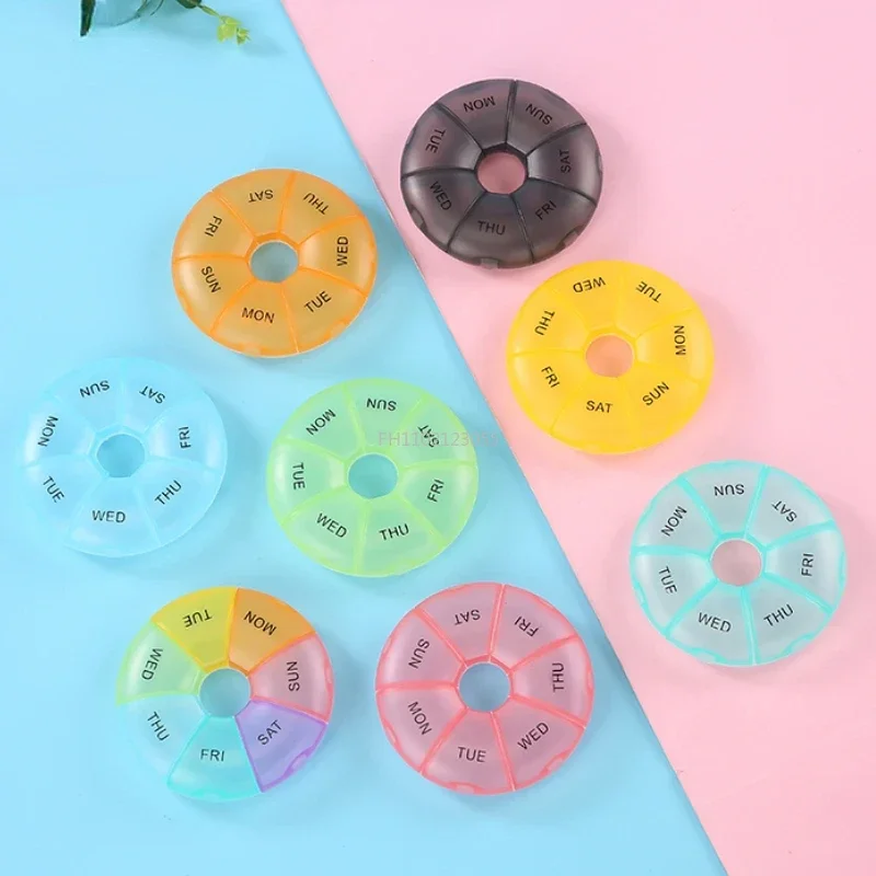 1PCS Round Pill Case Plastic 7 Days Weekly Tablet Candy Box Portable Storage Tablet Holder Travel Pill Organizer Vitamin Box