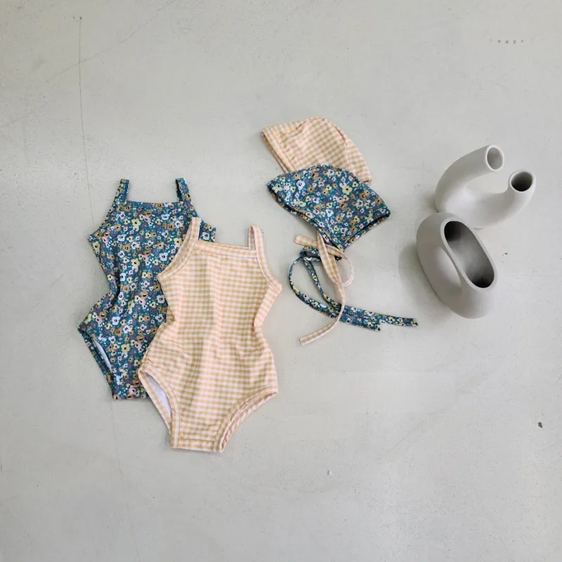 2024 New Baby Toddler One-piece Swimwear With Hat 3