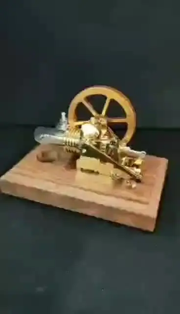 Модель двигателя Стирлинга из латуни и стекла