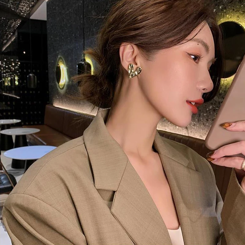 Korean Design Sense Concave Convex Uneven Gold Heart Clip on Earrings Fashion Unusual Accessories Women's Party Jewelry ear clip earrings clip earrings ear clip ear accessories
