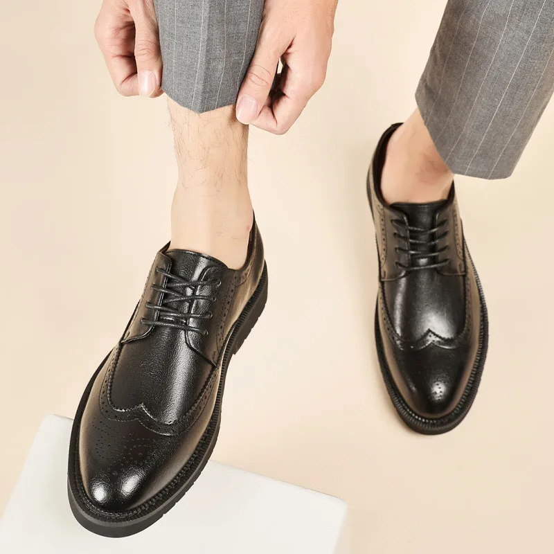 Fashion Men's Genuine Leather Brogue Shoes British Style Carving Dress Shoes For Men High Increasing Wedding Leather Shoes Men