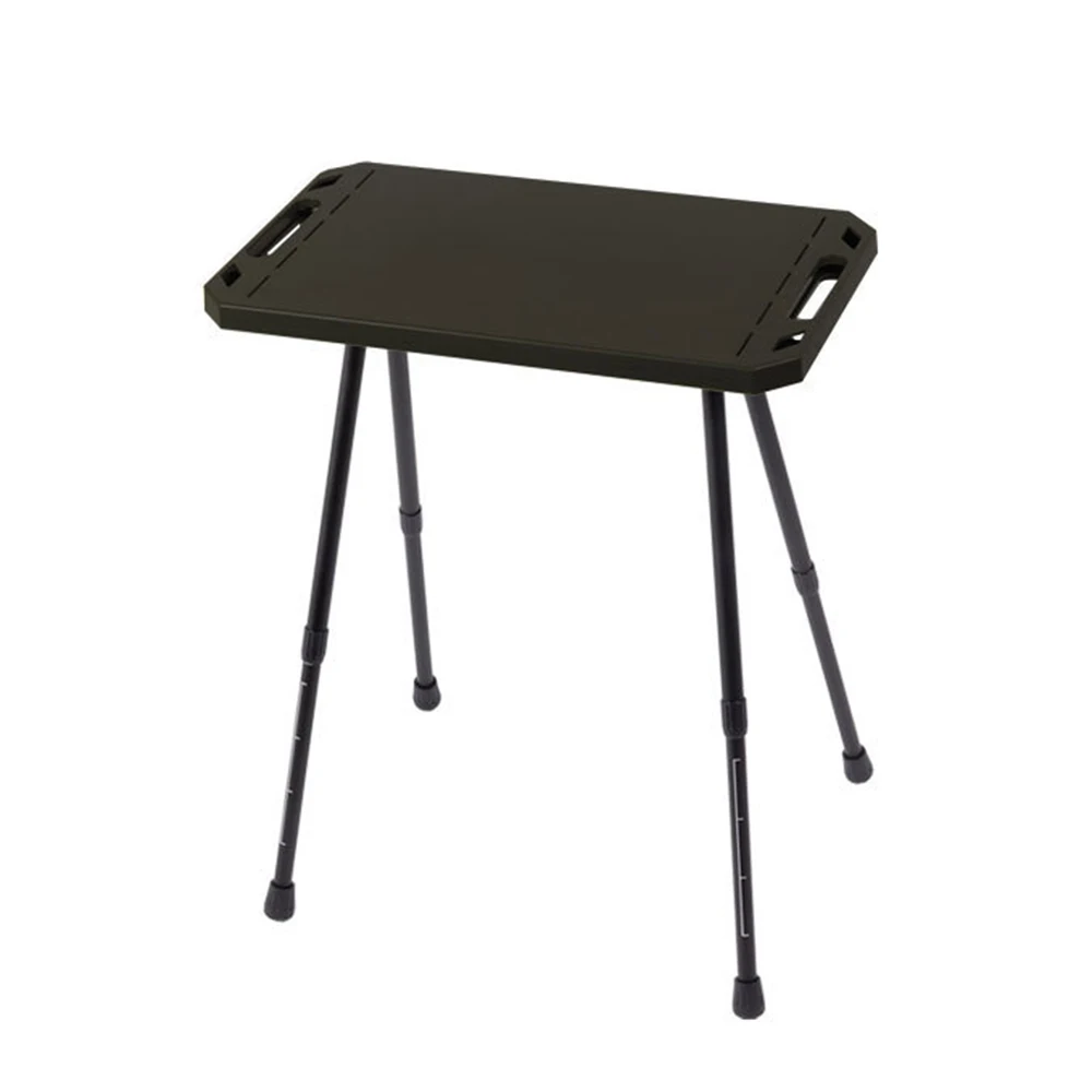 طاولة تخييم قابلة للطي مع حقيبة حمل، وهي عبارة عن...