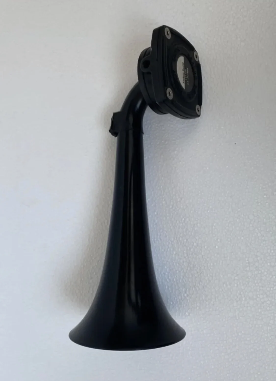 

KT 75/400, air horn