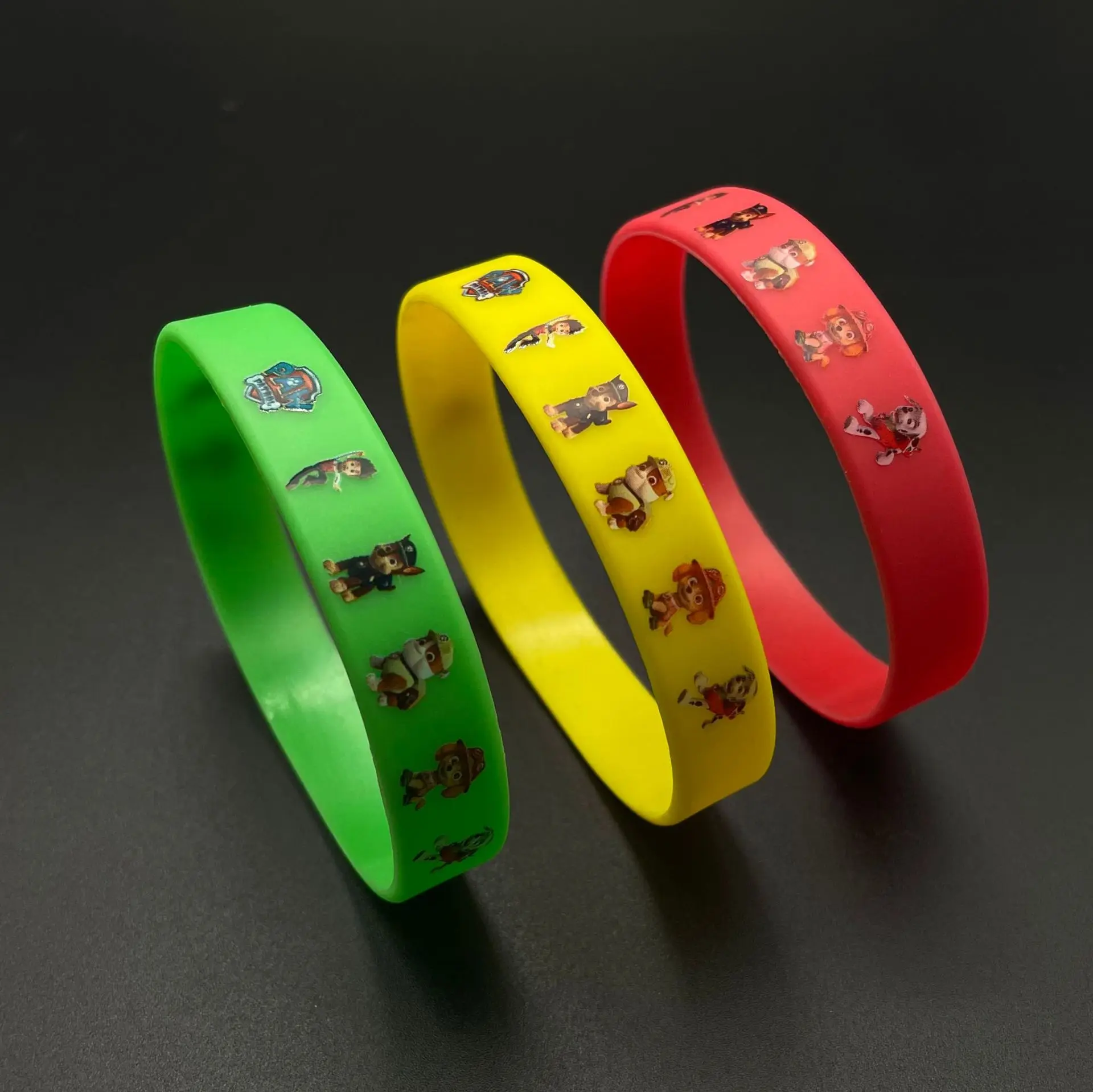 PAT PATROUILLE - Montre bracelet rouge flexible - TAKE A GIFT