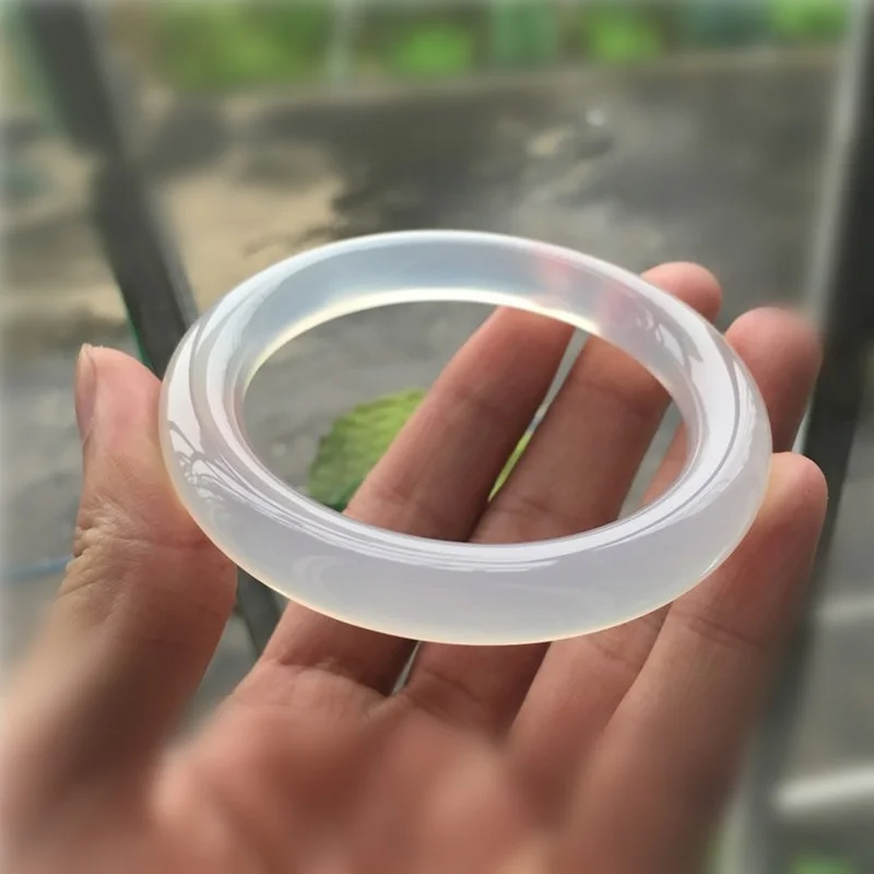 

Бразильский ледяной халцедон Белый Агат Круглый нефритовый браслет женский модный простой нефритовый браслет