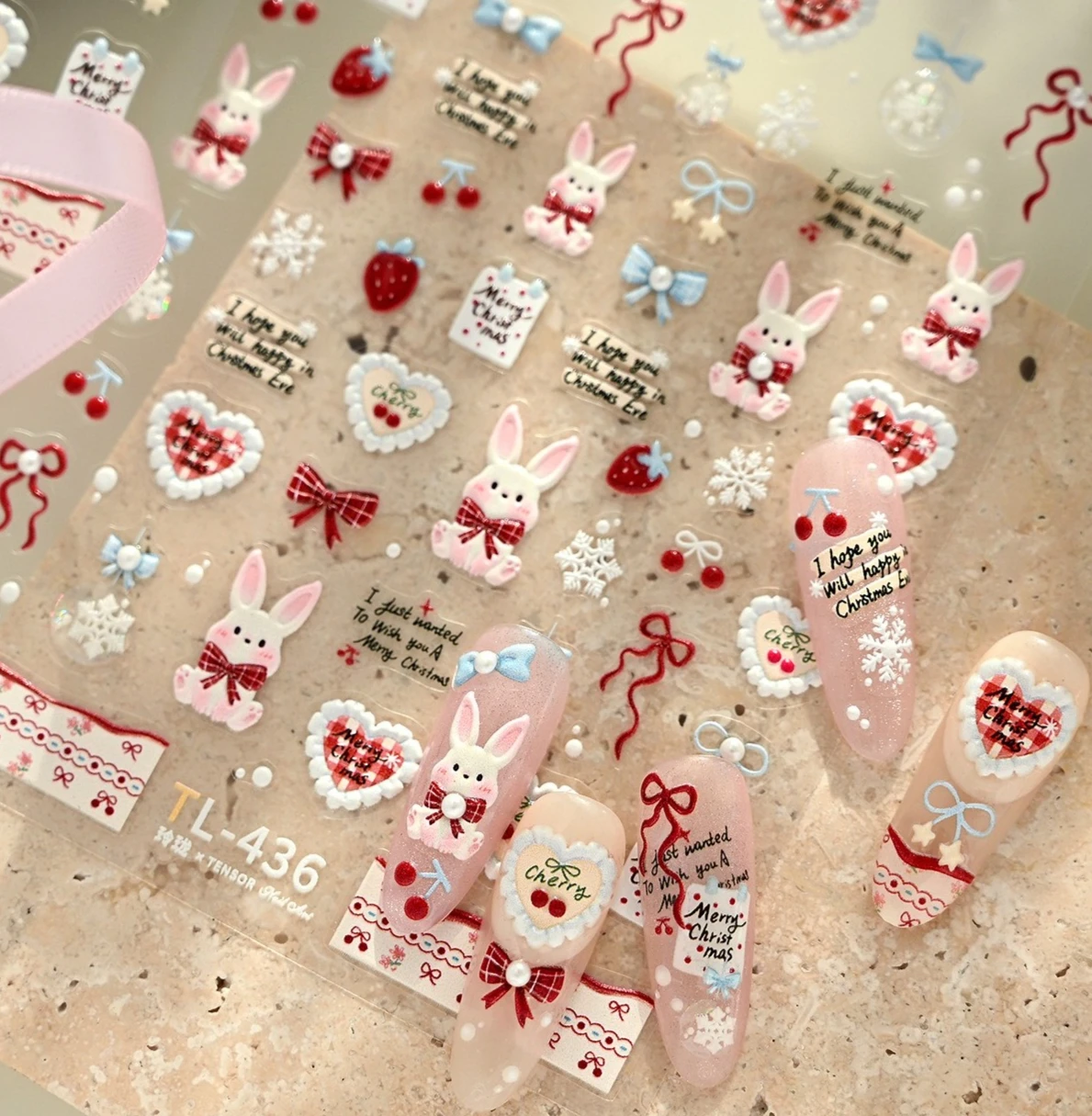 사랑스러운 토끼 빨간 리본 사랑의 하트 체리 딸기 눈송이 크리스탈 볼 파란색 ..