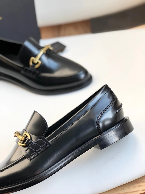 Jenny&Dave New Slip On Shoes French Flat Shoes Women Fashionable Genuine Leather Lefu Shoes Metal Buckle Simple Commuter Retro