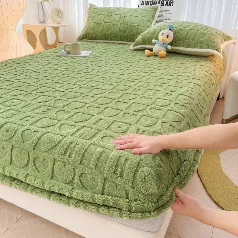 

Jacquard Bed Cover Velvet Fitted Sheet Plaid Style Bedsheets Постельное Белье Warm Mattress Protectors(No Pillowcase)