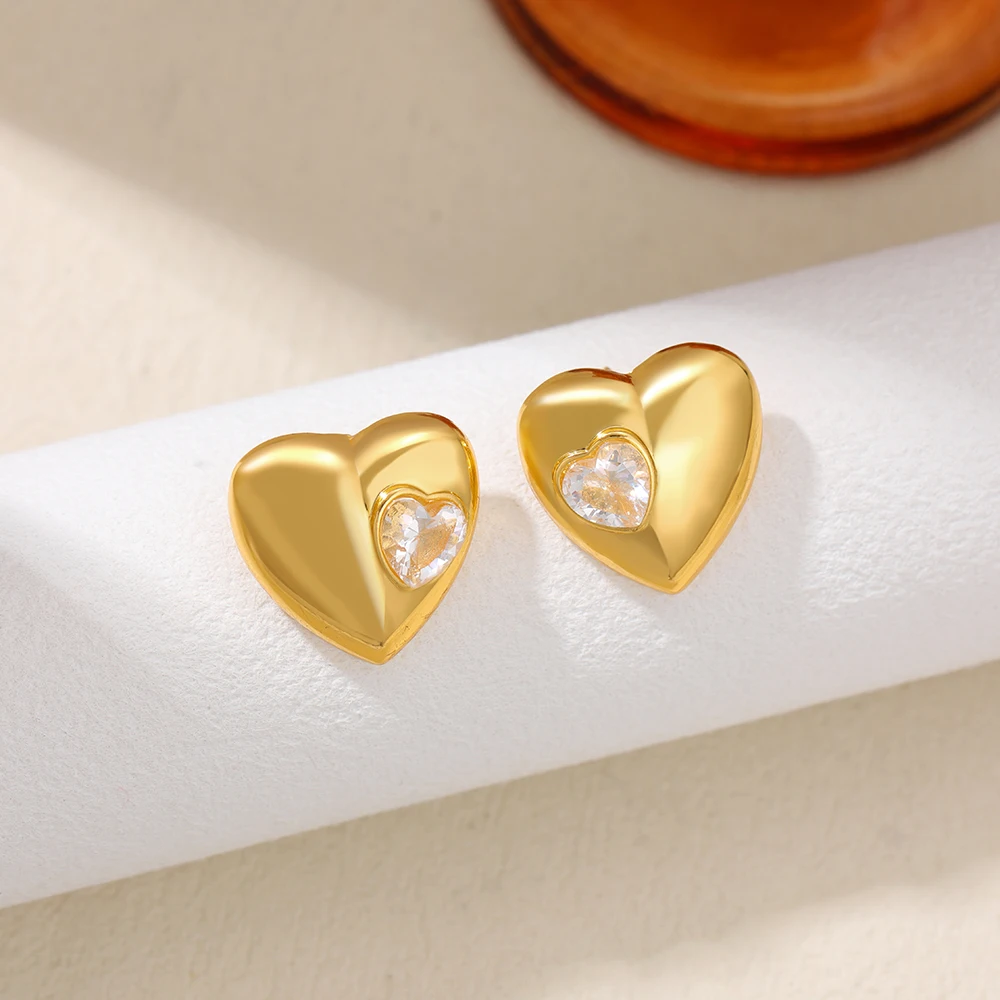Sleek Chunky Heart Stud Earrings for Women Sparkle Big CZ Zircon Geometric Ear Buckle Gold Color Minimalist Jewelry Wholesale