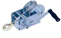 

1800 Pound Manual Winch Alpicool