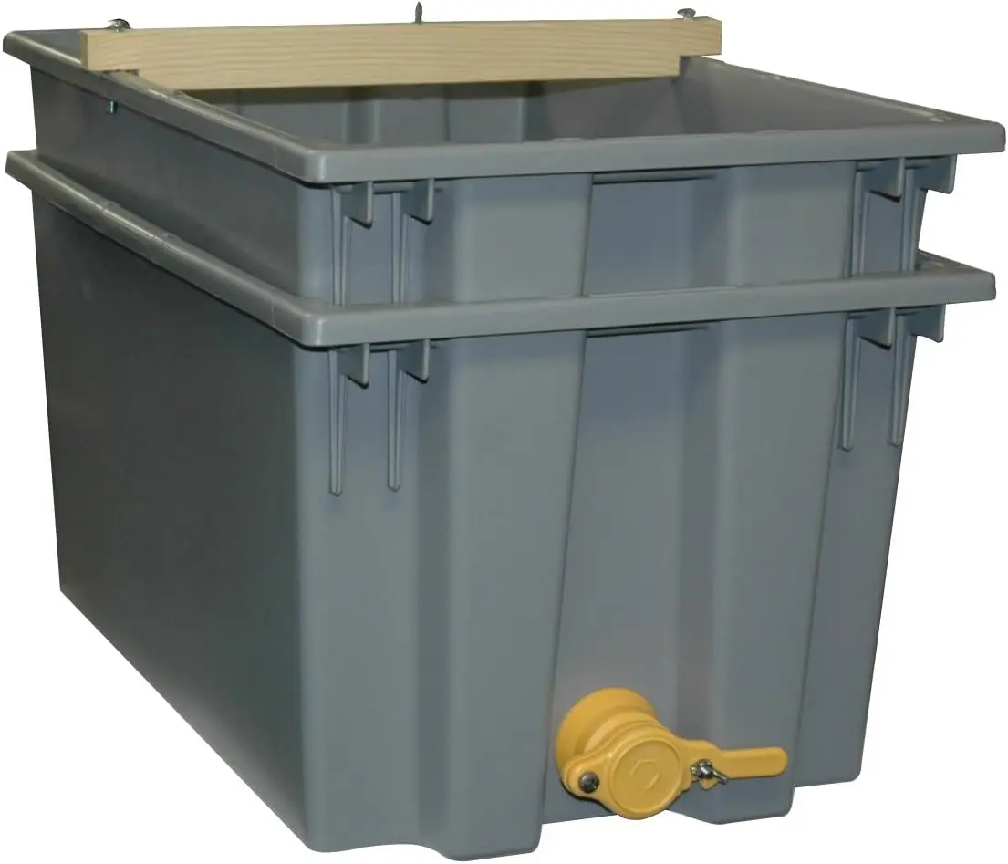 Mann Lake, Plastic Uncapping Tank, Gray, Multi-Purpose Honey Extraction & Straining Solution, Durable Polyurethane Build,