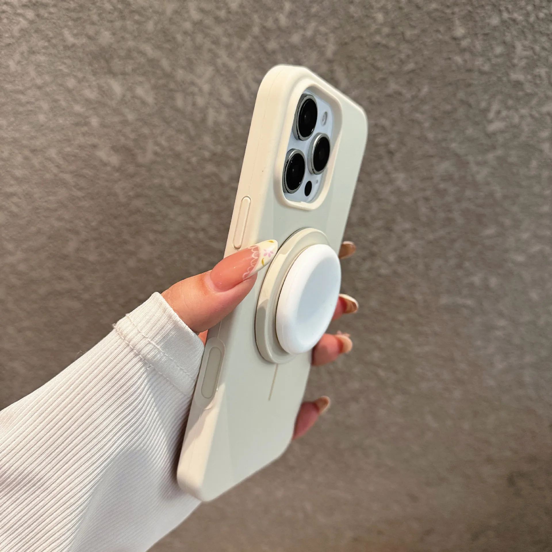 Magnetic Wireless Charging Liquid Silicone Phone Case with Magsafe Holder